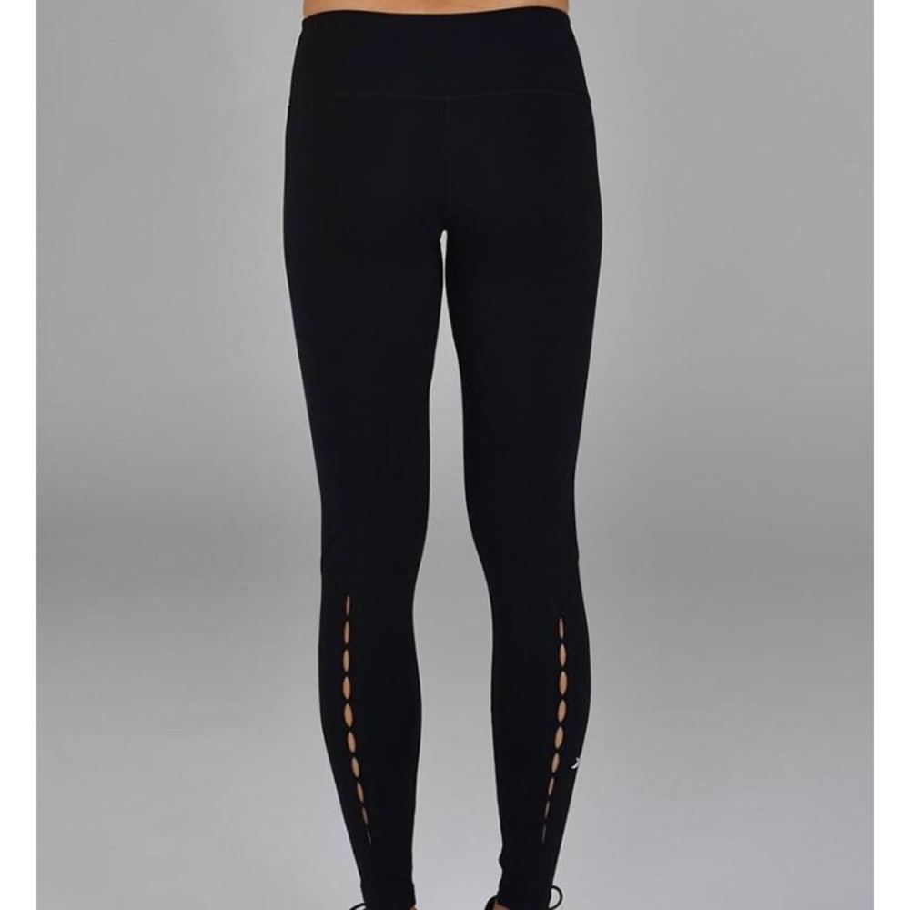 Glyder peek-a-boo leggings